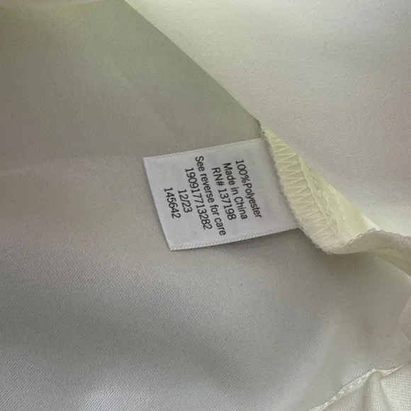 Intempo Cream Blouse with Black & Pink Graphic Trim NEW XXL - Picture 9 of 11